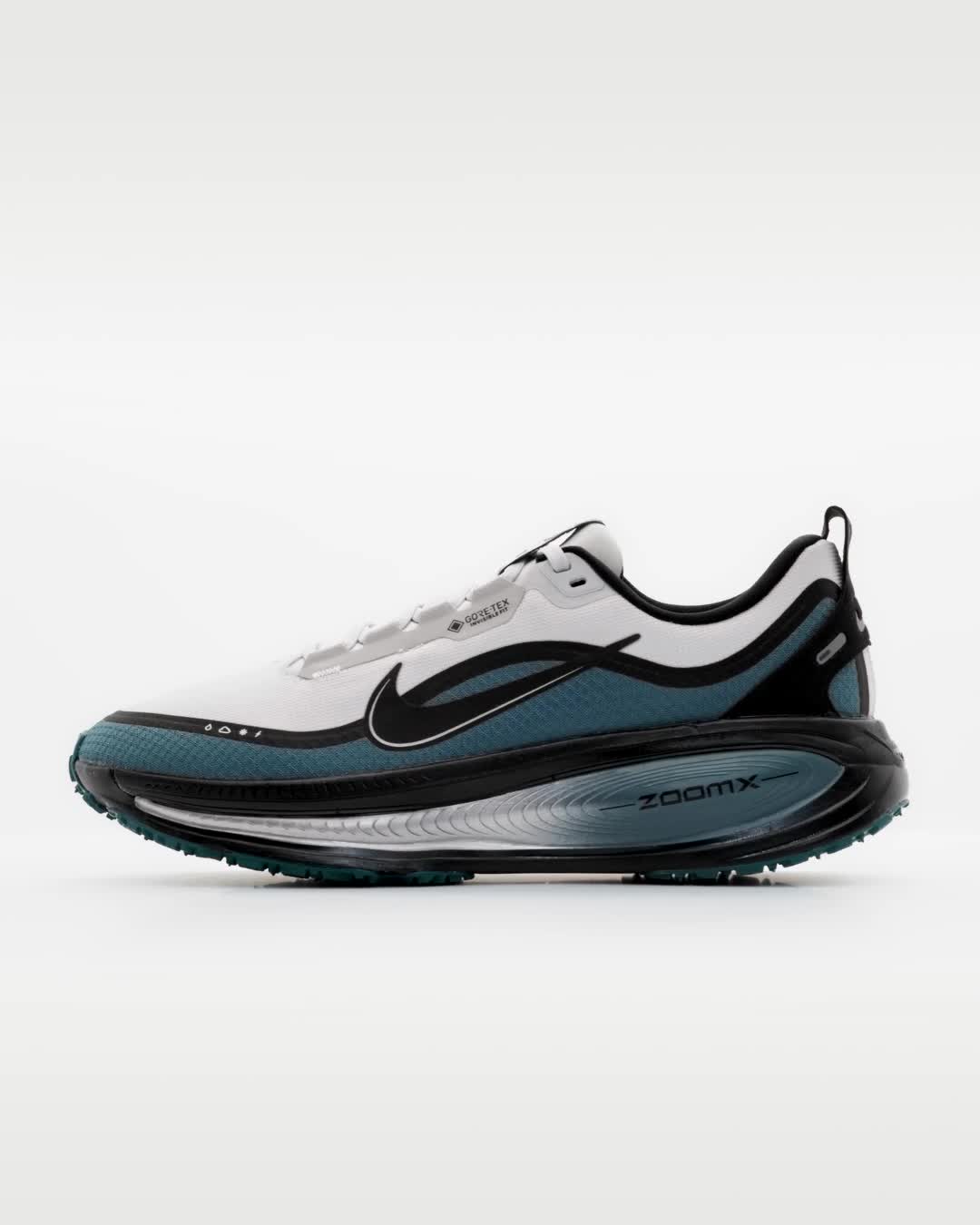 Nike Vomero 18 GORE-TEX Men's Waterproof Road Running Shoes. Nike.com